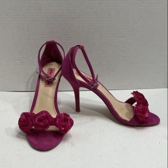 Pink Suede Open Toe Heels With Roses - Picture 2 of 6